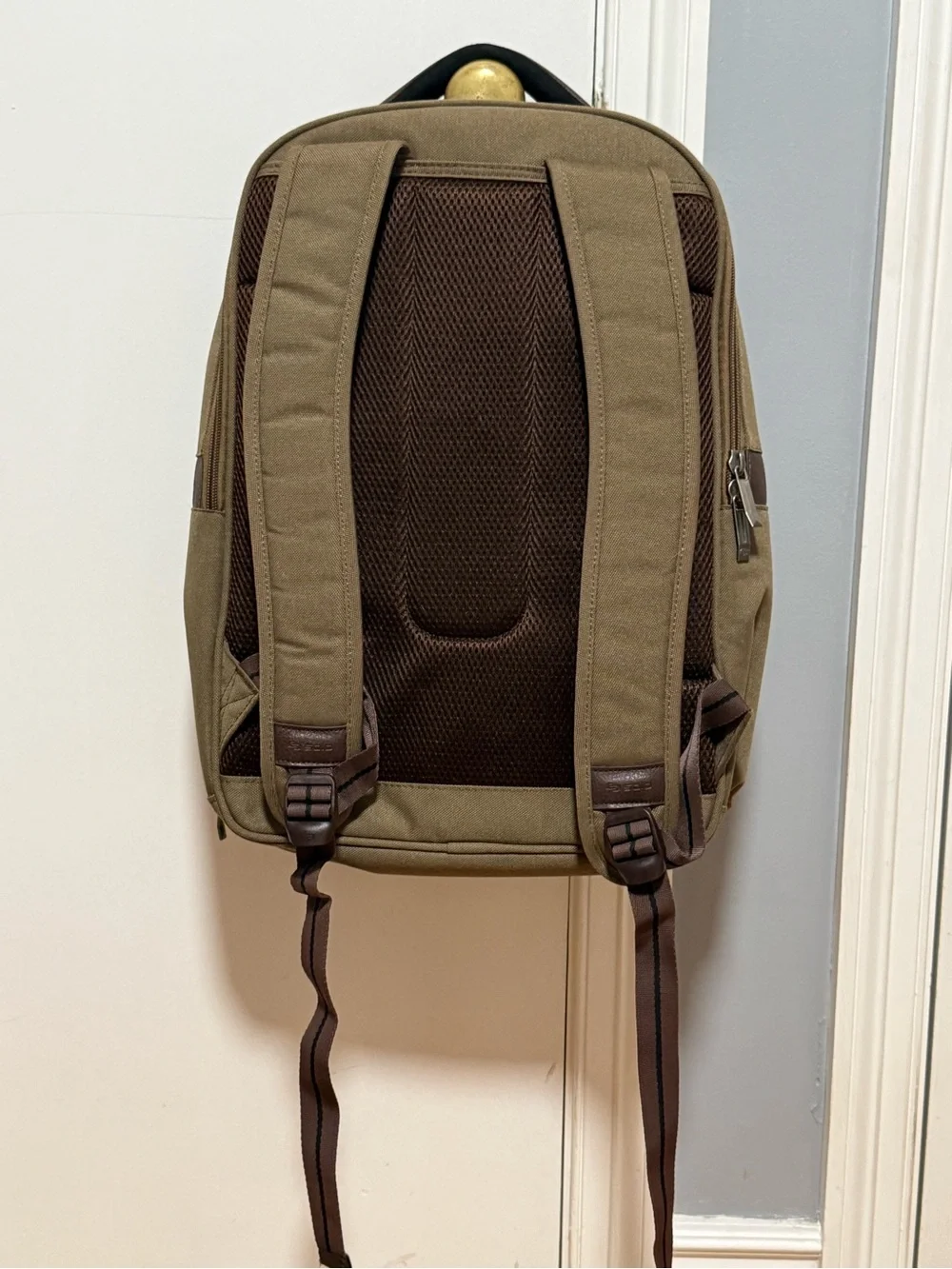 Solo New York Executive Backpack in Khaki & Brown Colorway (